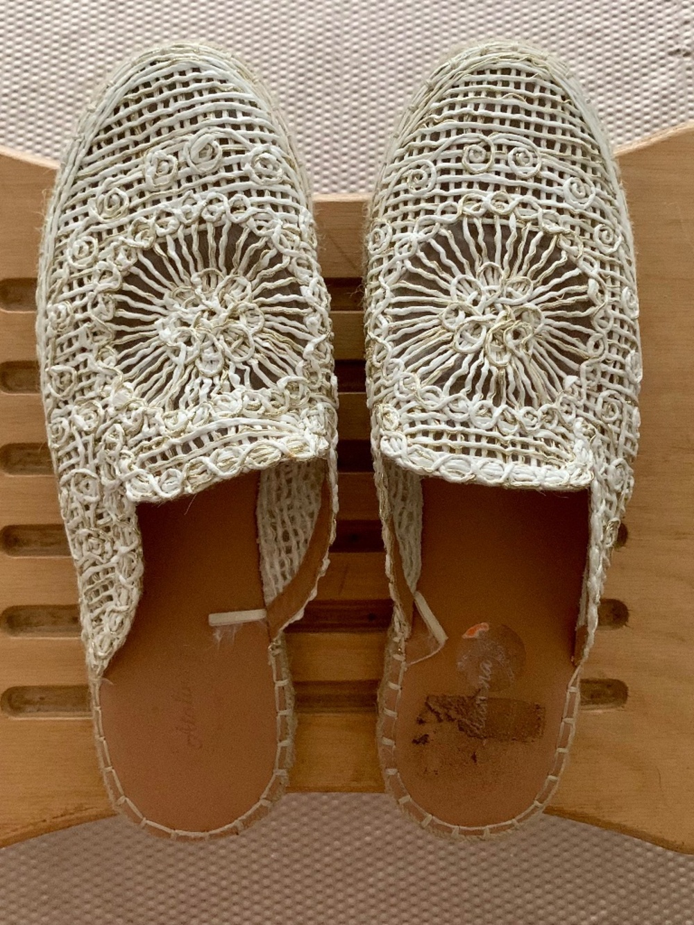 Atalina Ivory Crochet Floral Espadrille Mules Gold Metallic Slip-On Shoes 11M